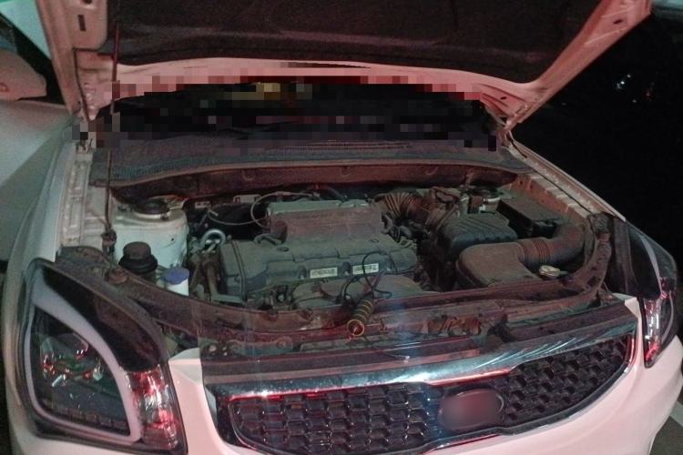 Used Kia Sportage 2013 2.0L Manual Two-Wheel Drive GLS Engine Bay