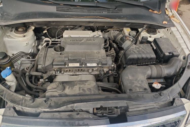 Used Kia Sportage 2013 2.0L Automatic Two-Wheel Drive GL Trim Engine Bay