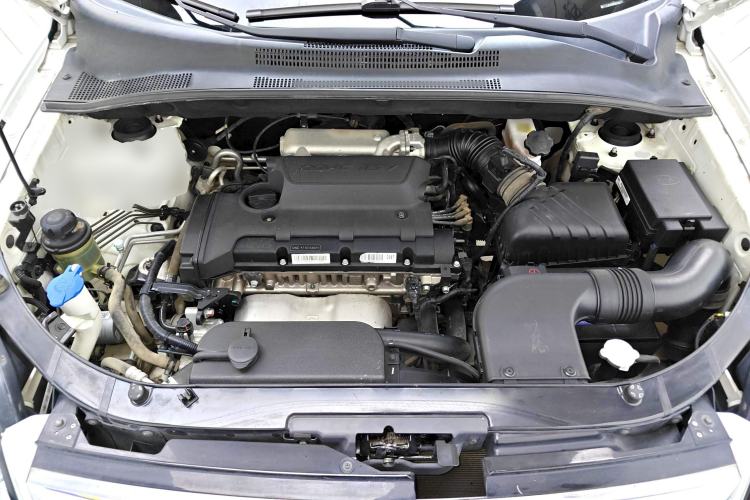 Used Kia Sportage 2013 2.0L Automatic Two-Wheel Drive GL Trim Engine Bay