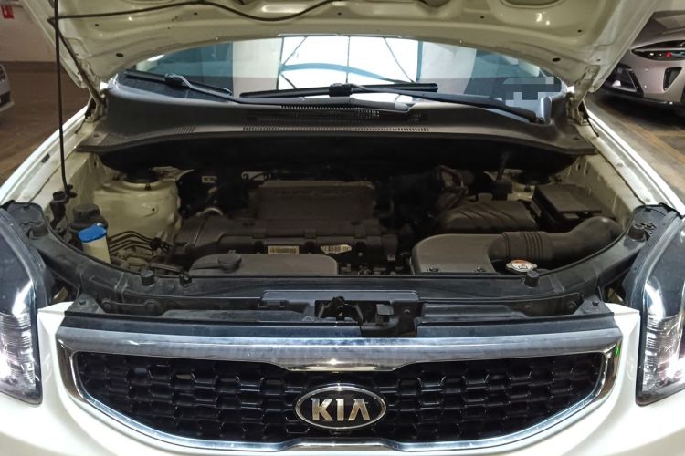 Used Kia Sportage 2013 2.0L Automatic Two-Wheel Drive GL Trim Engine Bay