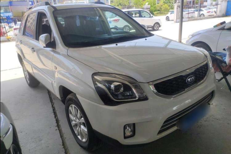 Used Kia Sportage 2013 2.0L Manual Two-Wheel Drive GL Trim Exterior 2