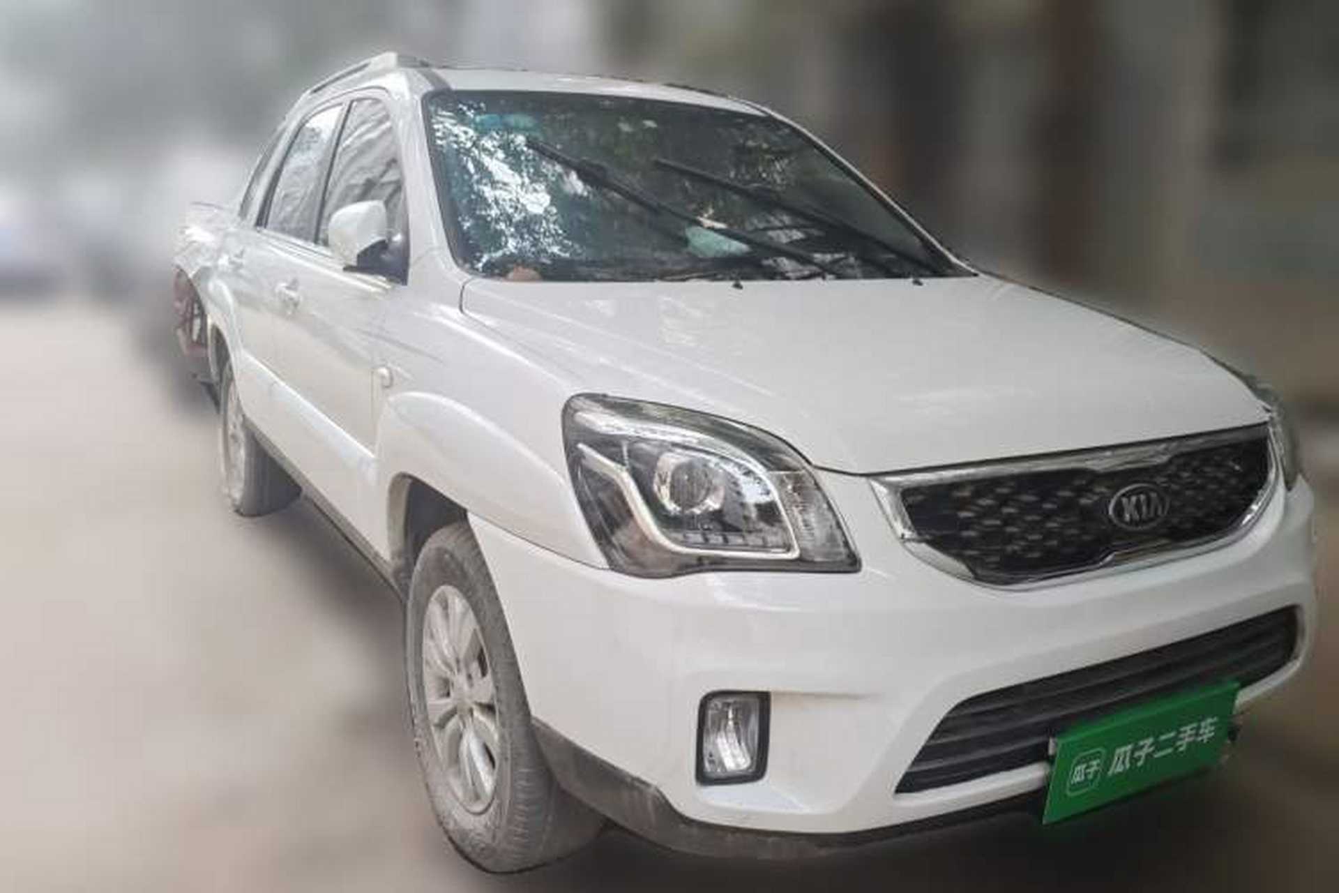 Used Kia Sportage 2013 2.0L Manual Two-Wheel Drive GL Trim Exterior 2