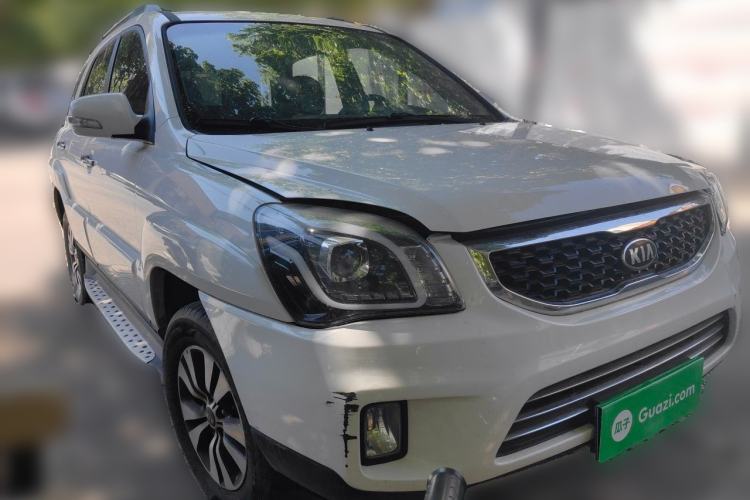 Used Kia Sportage 2013 2.0L Manual Two-Wheel Drive GLS Front Right 45 Deg