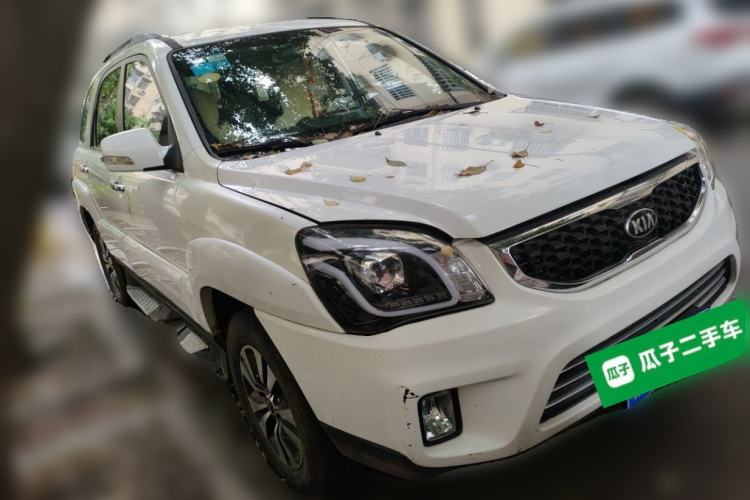 Used Kia Sportage 2013 2.0L Manual Two-Wheel Drive GLS Front Right 45 Deg