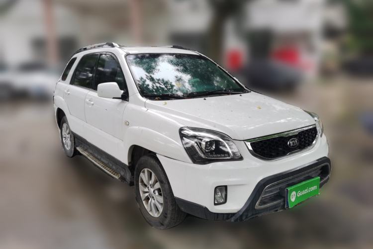 Used Kia Sportage 2013 2.0L Automatic Two-Wheel Drive GL Trim Front Right 45 Deg