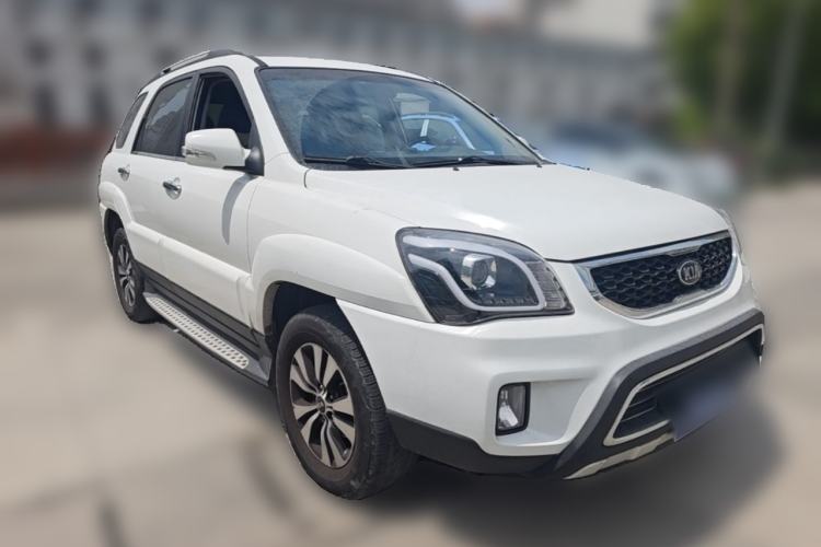 Used Kia Sportage 2013 2.0L Automatic Two-Wheel Drive GLS Trim Front Right 45 Deg