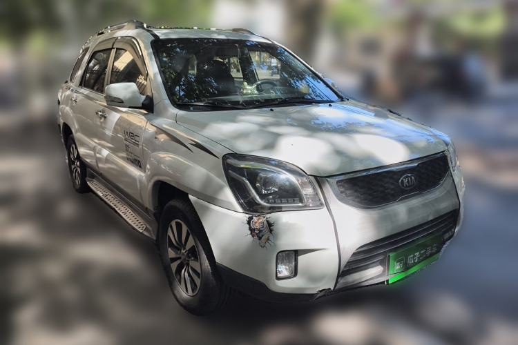Used Kia Sportage 2013 2.0L Manual Two-Wheel Drive GLS Front Right 45 Deg