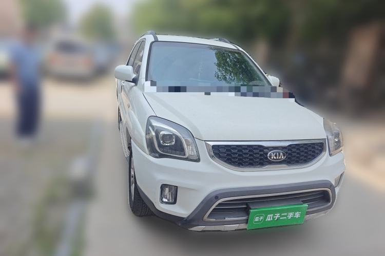 Used Kia Sportage 2013 2.0L Automatic Two-Wheel Drive GL Trim Front Right 45 Deg