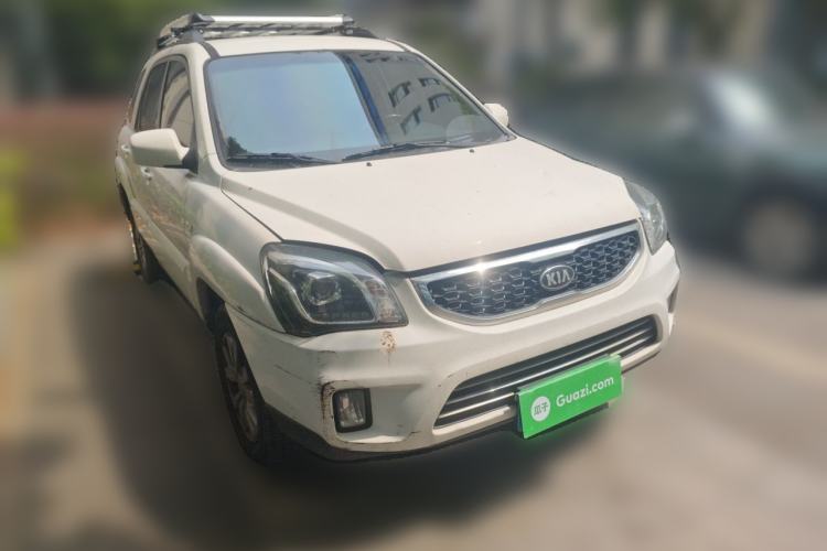 Used Kia Sportage 2013 2.0L Automatic Two-Wheel Drive GL Trim Front Right 45 Deg