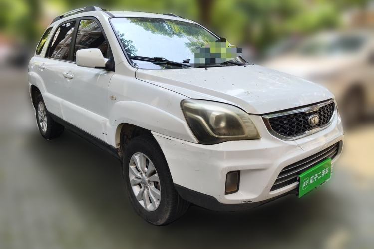 Used Kia Sportage 2013 2.0L Automatic Two-Wheel Drive GL Trim Front Right 45 Deg
