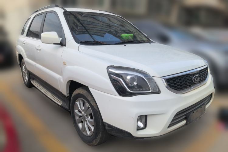 Used Kia Sportage 2013 2.0L Automatic Two-Wheel Drive GL Trim Front Right 45 Deg