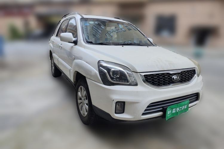 Used Kia Sportage 2013 2.0L Automatic Two-Wheel Drive GL Trim Front Right 45 Deg