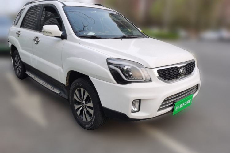 Used Kia Sportage 2013 2.0L Manual Two-Wheel Drive GLS Front Right 45 Deg