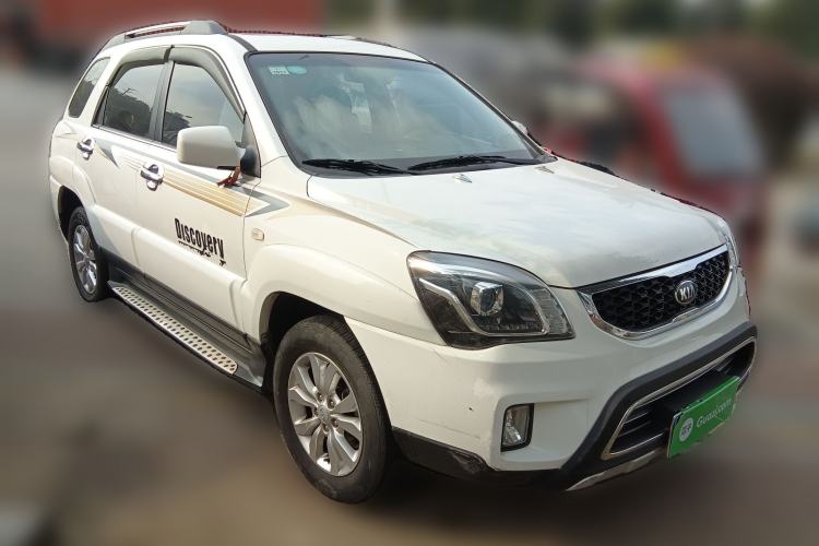 Used Kia Sportage 2013 2.0L Manual Two-Wheel Drive GL Trim Front Right 45 Deg