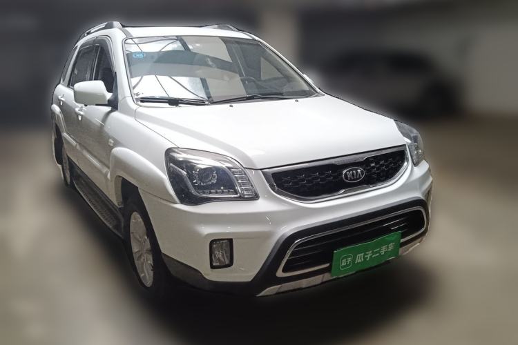 Used Kia Sportage 2013 2.0L Automatic Two-Wheel Drive GL Trim Front Right 45 Deg