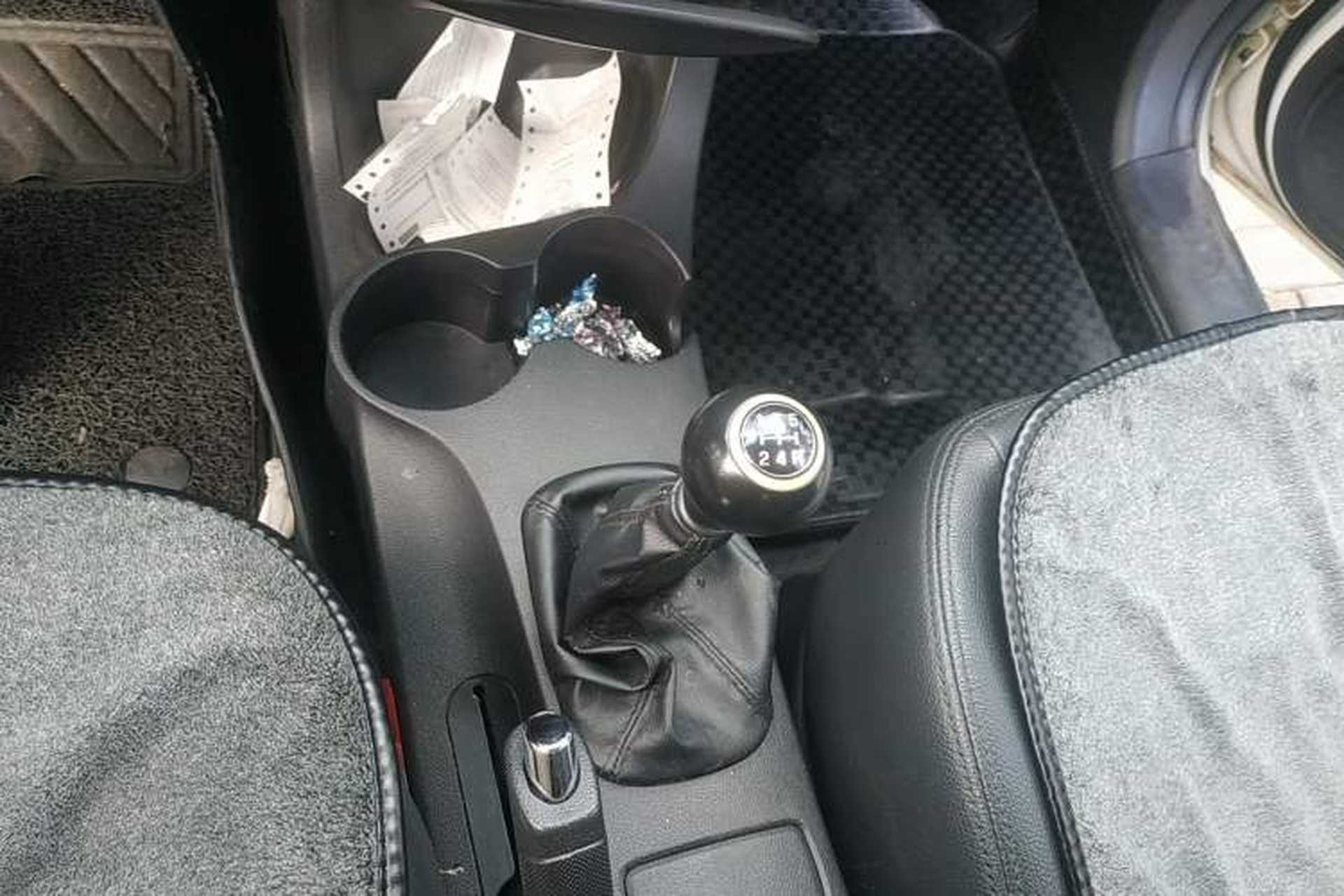 Used Kia Sportage 2013 2.0L Manual Two-Wheel Drive GLS Gear Lever
