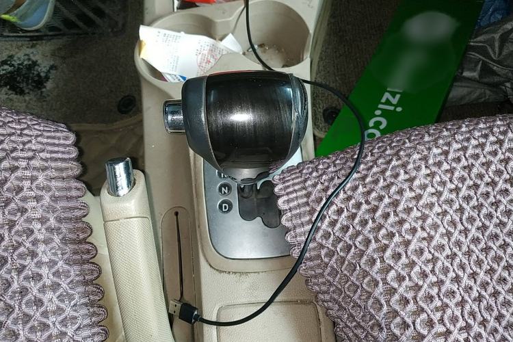 Used Kia Sportage 2013 2.0L Automatic Two-Wheel Drive GL Trim Gear Lever