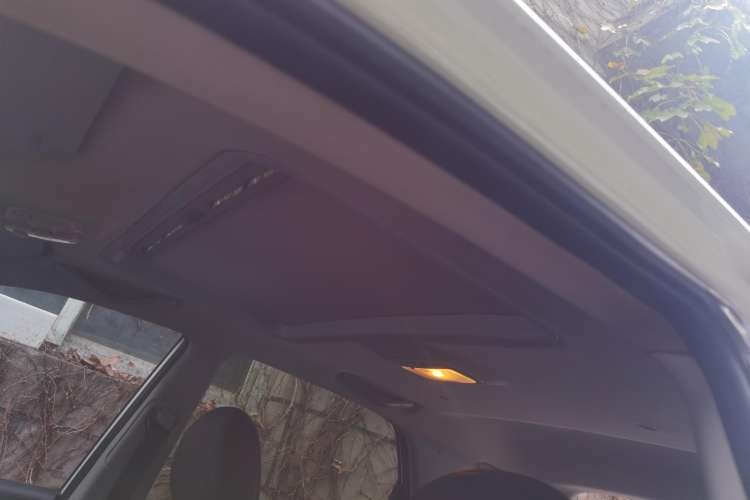 Used Kia Sportage 2013 2.0L Manual Two-Wheel Drive GLS Headliner