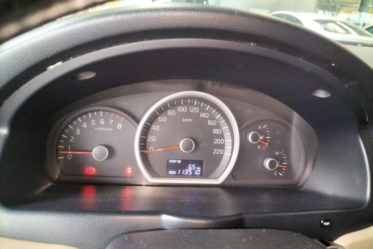 Used Kia Sportage 2013 2.0L Manual Two-Wheel Drive GL Trim Instrument Cluster
