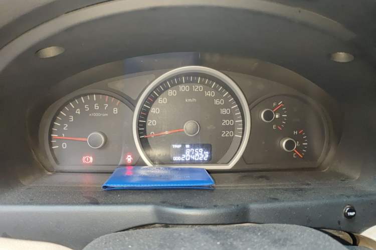 Used Kia Sportage 2013 2.0L Manual Two-Wheel Drive GL Trim Instrument Cluster