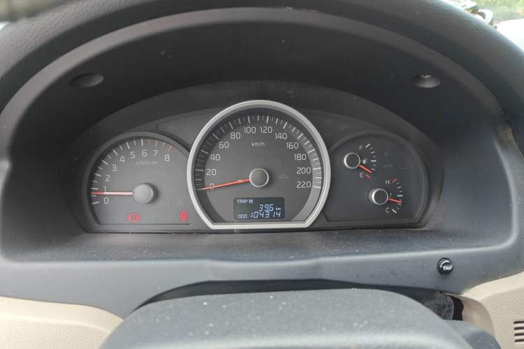 Used Kia Sportage 2013 2.0L Manual Two-Wheel Drive GL Trim Instrument Cluster