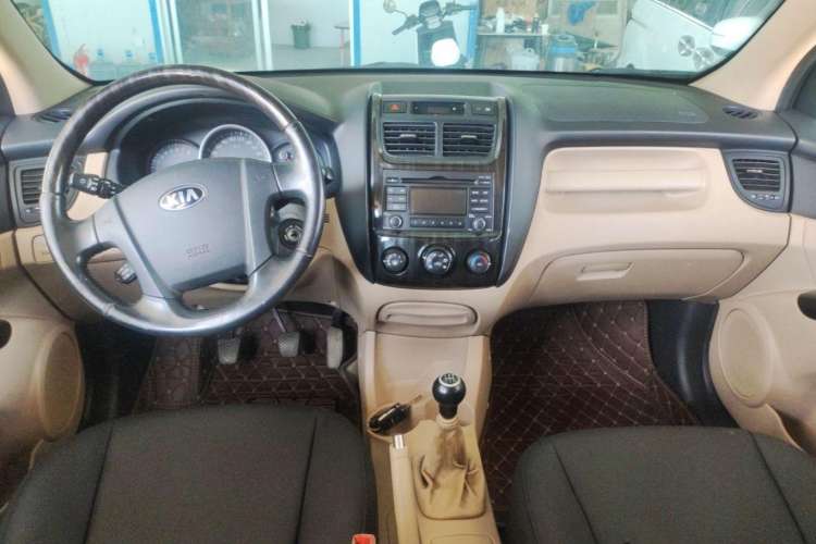 Used Kia Sportage 2013 2.0L Manual Two-Wheel Drive GL Trim Interior 1
