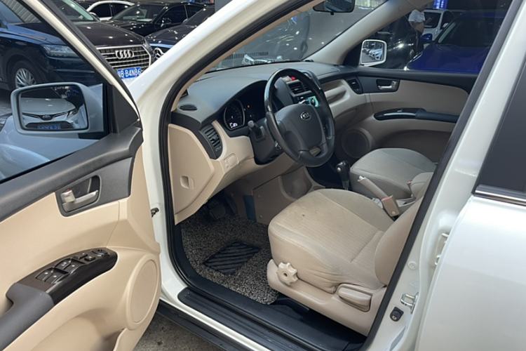 Used Kia Sportage 2013 2.0L Automatic Two-Wheel Drive GL Trim Interior 3