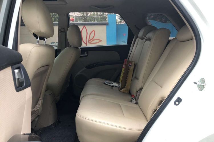 Used Kia Sportage 2013 2.0L Automatic Two-Wheel Drive GL Trim Interior 4