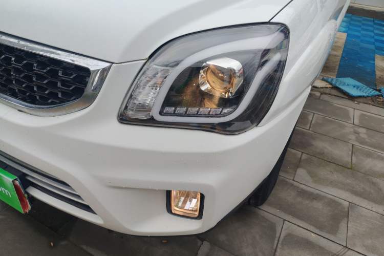 Used Kia Sportage 2013 2.0L Automatic Two-Wheel Drive GLS Trim Left Front Headlight