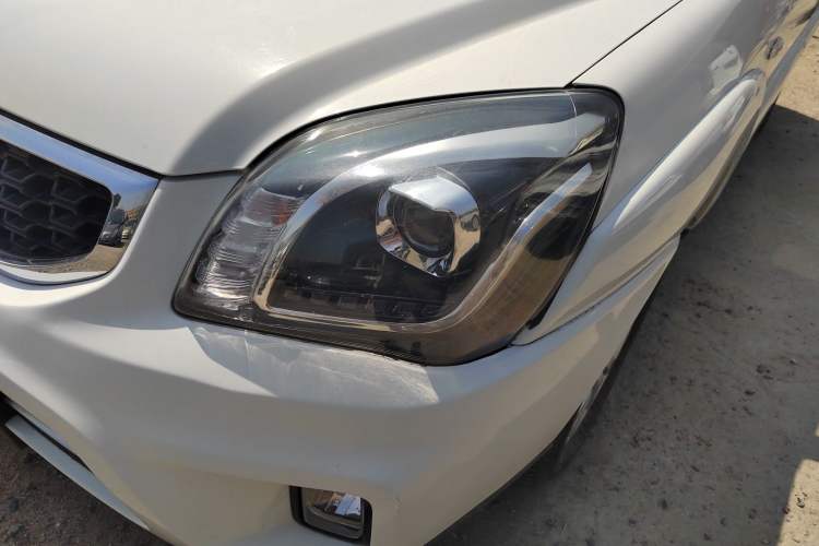 Used Kia Sportage 2013 2.0L Automatic Two-Wheel Drive GL Trim Left Front Headlight