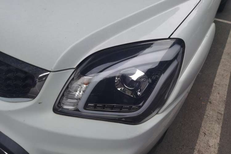 Used Kia Sportage 2013 2.0L Manual Two-Wheel Drive GLS Left Front Headlight