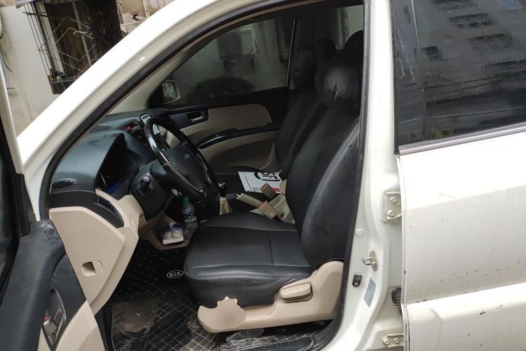 Used Kia Sportage 2013 2.0L Manual Two-Wheel Drive GL Trim Left Front Seat
