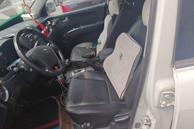 Used Kia Sportage 2013 2.0L Automatic Two-Wheel Drive GLS Trim Left Front Seat