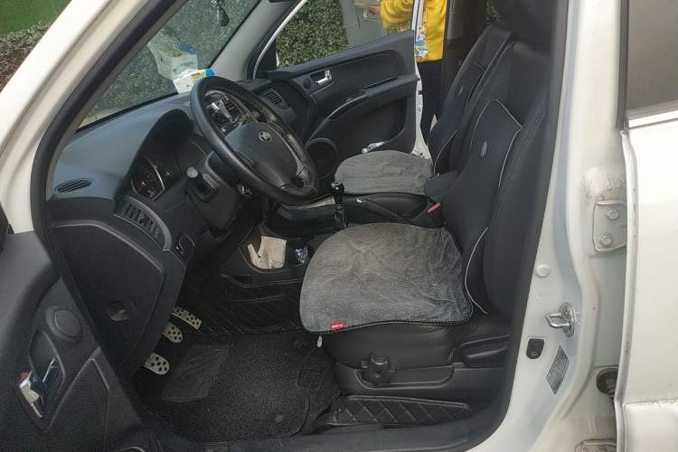 Used Kia Sportage 2013 2.0L Manual Two-Wheel Drive GLS Left Front Seat