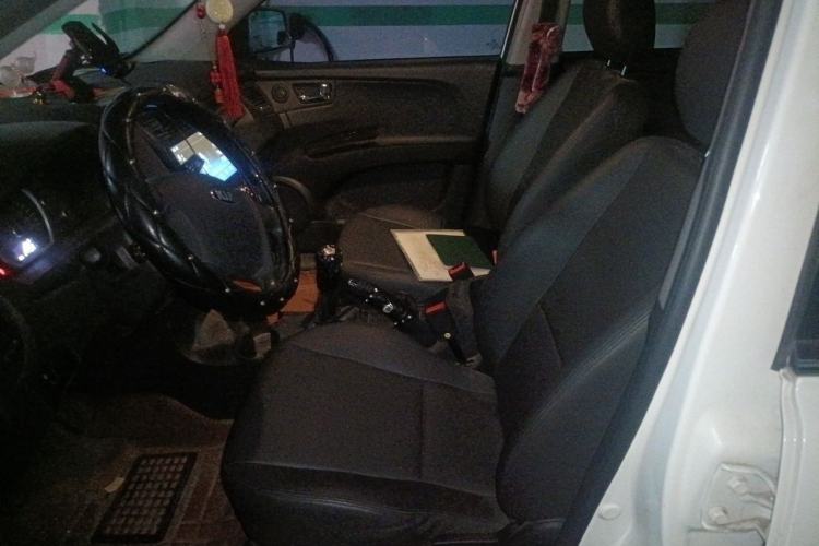 Used Kia Sportage 2013 2.0L Manual Two-Wheel Drive GLS Left Front Seat