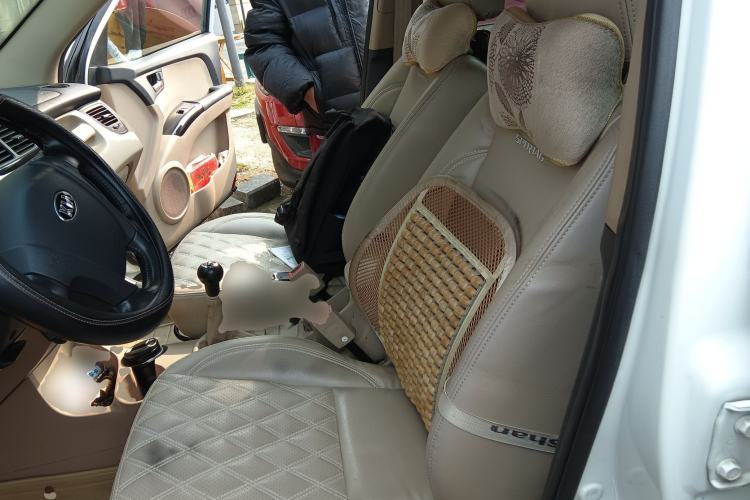 Used Kia Sportage 2013 2.0L Manual Two-Wheel Drive GL Trim Left Front Seat