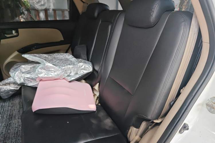Used Kia Sportage 2013 2.0L Automatic Two-Wheel Drive GL Trim Left Rear Seat