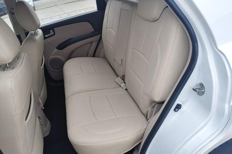 Used Kia Sportage 2013 2.0L Manual Two-Wheel Drive GL Trim Left Rear Seat