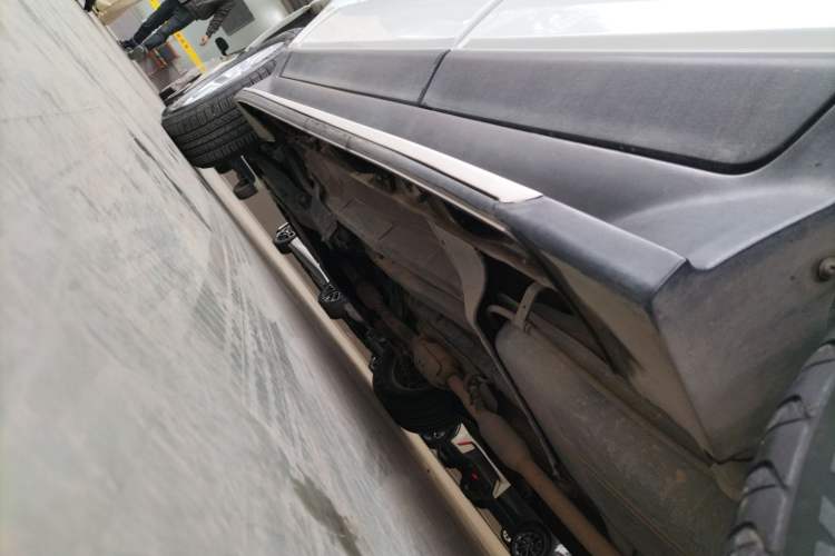 Used Kia Sportage 2013 2.0L Manual Two-Wheel Drive GL Trim Left Side Sill