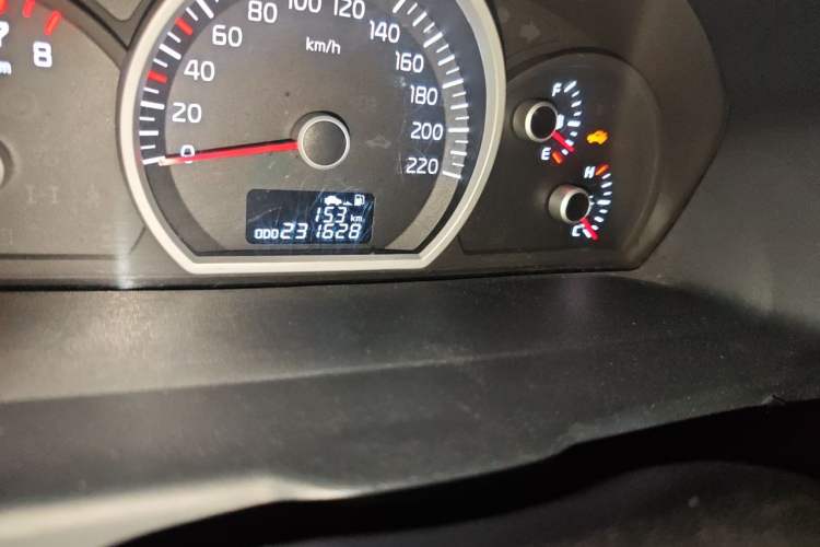 Used Kia Sportage 2013 2.0L Manual Two-Wheel Drive GLS Odometer Close Up