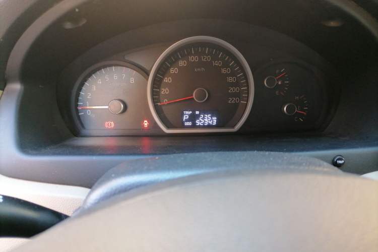 Used Kia Sportage 2013 2.0L Automatic Two-Wheel Drive GL Trim Odometer Close Up