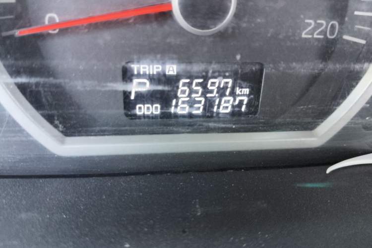 Used Kia Sportage 2013 2.0L Automatic Two-Wheel Drive GL Trim Odometer Close Up