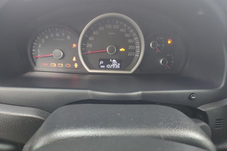 Used Kia Sportage 2013 2.0L Automatic Two-Wheel Drive GLS Trim Odometer Close Up