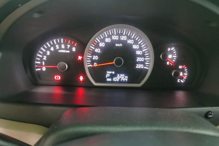 Used Kia Sportage 2013 2.0L Automatic Two-Wheel Drive GL Trim Odometer Close Up