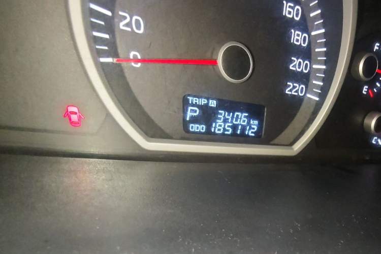 Used Kia Sportage 2013 2.0L Automatic Two-Wheel Drive GL Trim Odometer Close Up