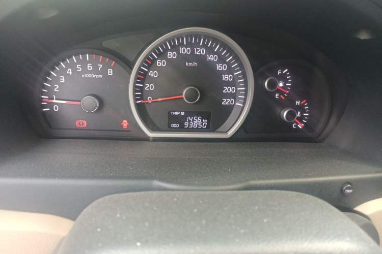 Used Kia Sportage 2013 2.0L Manual Two-Wheel Drive GL Trim Odometer Close Up