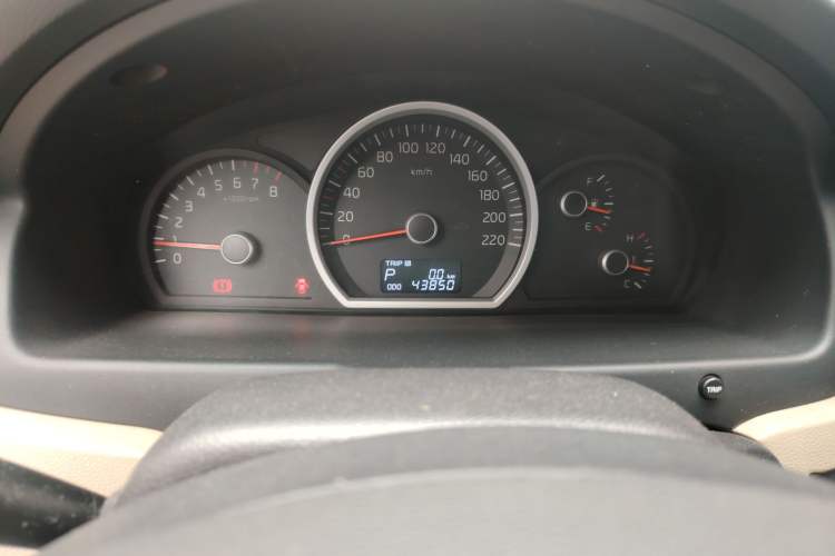 Used Kia Sportage 2013 2.0L Automatic Two-Wheel Drive GL Trim Odometer Close Up