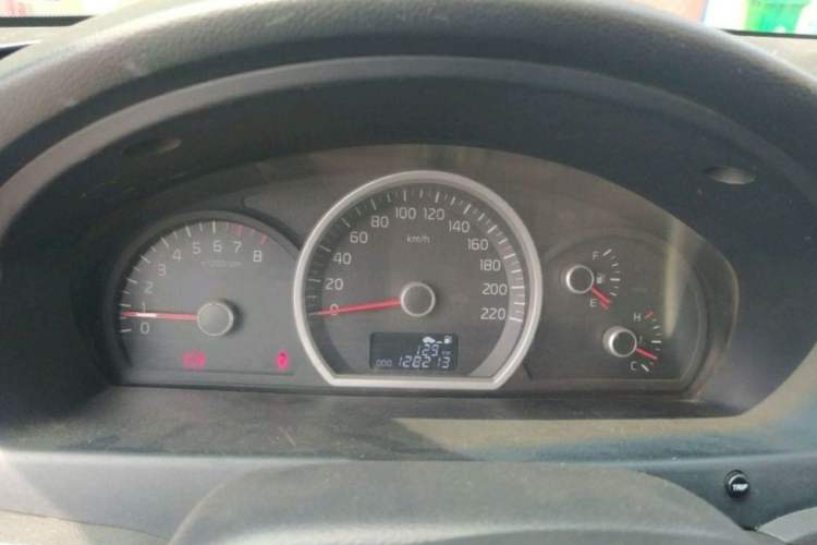 Used Kia Sportage 2013 2.0L Manual Two-Wheel Drive GL Trim Odometer Close Up