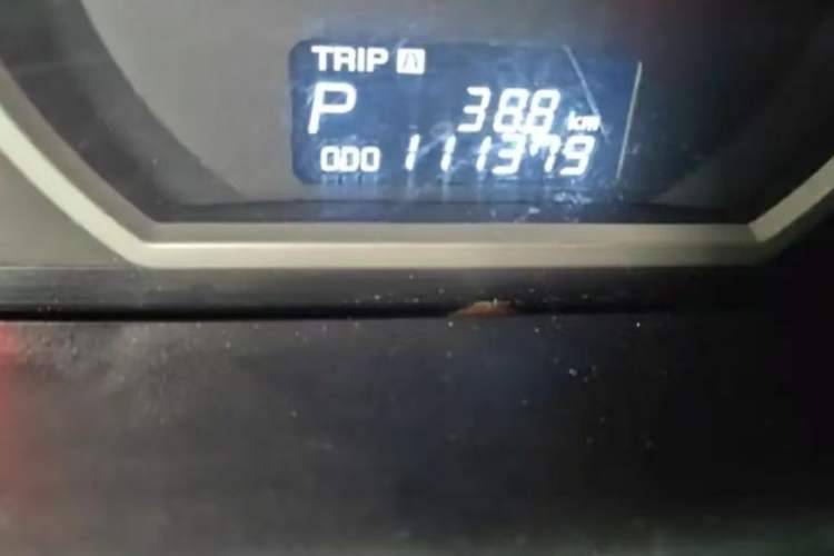 Used Kia Sportage 2013 2.0L Manual Two-Wheel Drive GL Trim Odometer Close Up