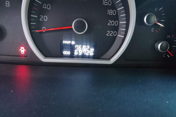 Used Kia Sportage 2013 2.0L Manual Two-Wheel Drive GL Trim Odometer Close Up